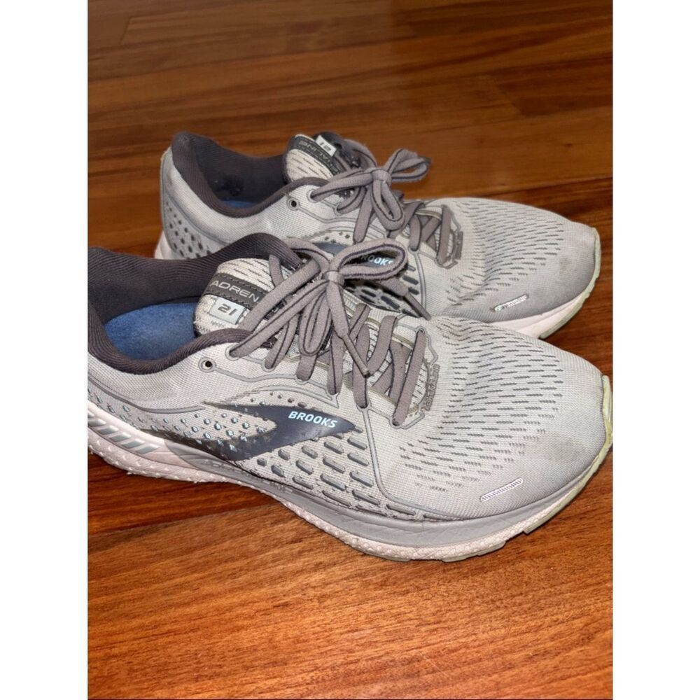 Brooks Women's Running Shoes - Gray and Dark Gray size 8